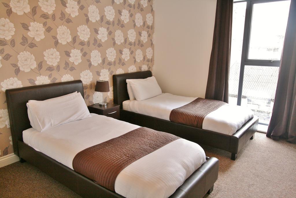 Central Hotel Cheltenham By Roomsbooked Kültér fotó