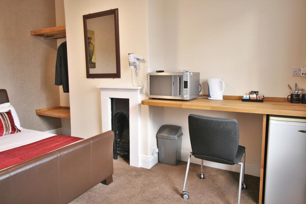 Central Hotel Cheltenham By Roomsbooked Kültér fotó