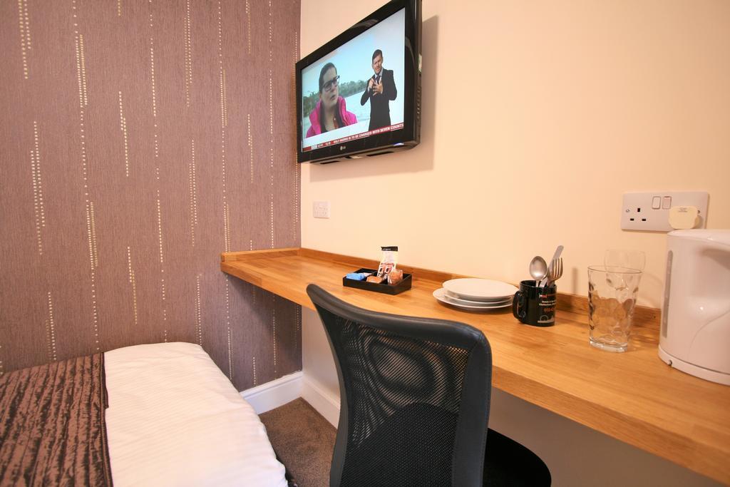 Central Hotel Cheltenham By Roomsbooked Kültér fotó