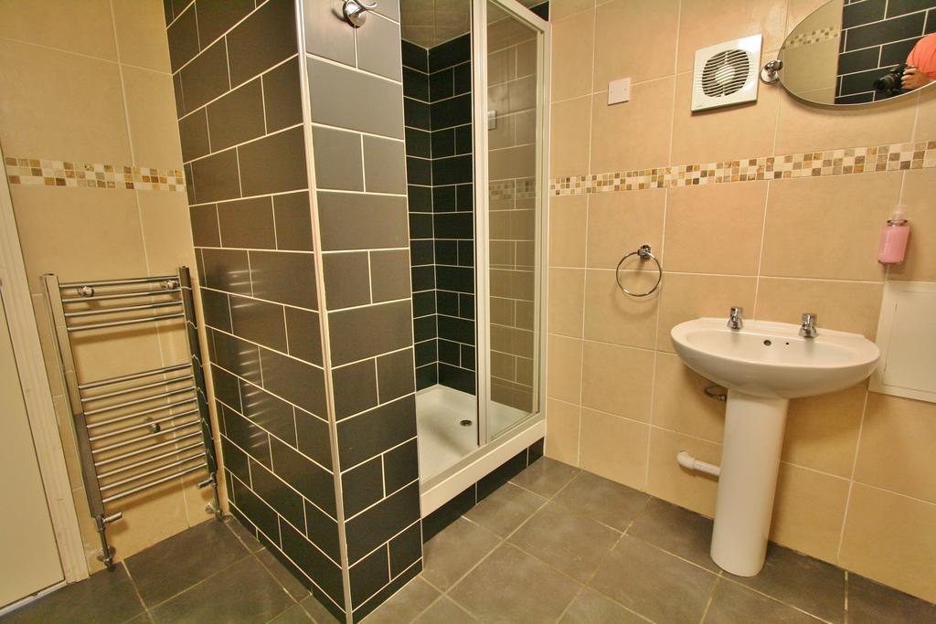 Central Hotel Cheltenham By Roomsbooked Szoba fotó