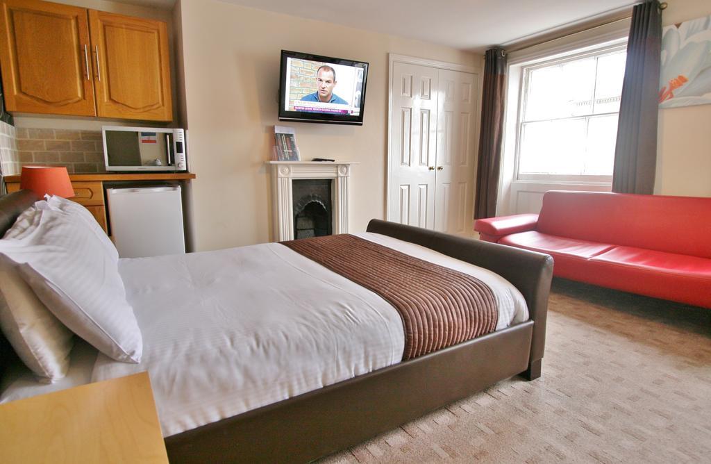 Central Hotel Cheltenham By Roomsbooked Szoba fotó